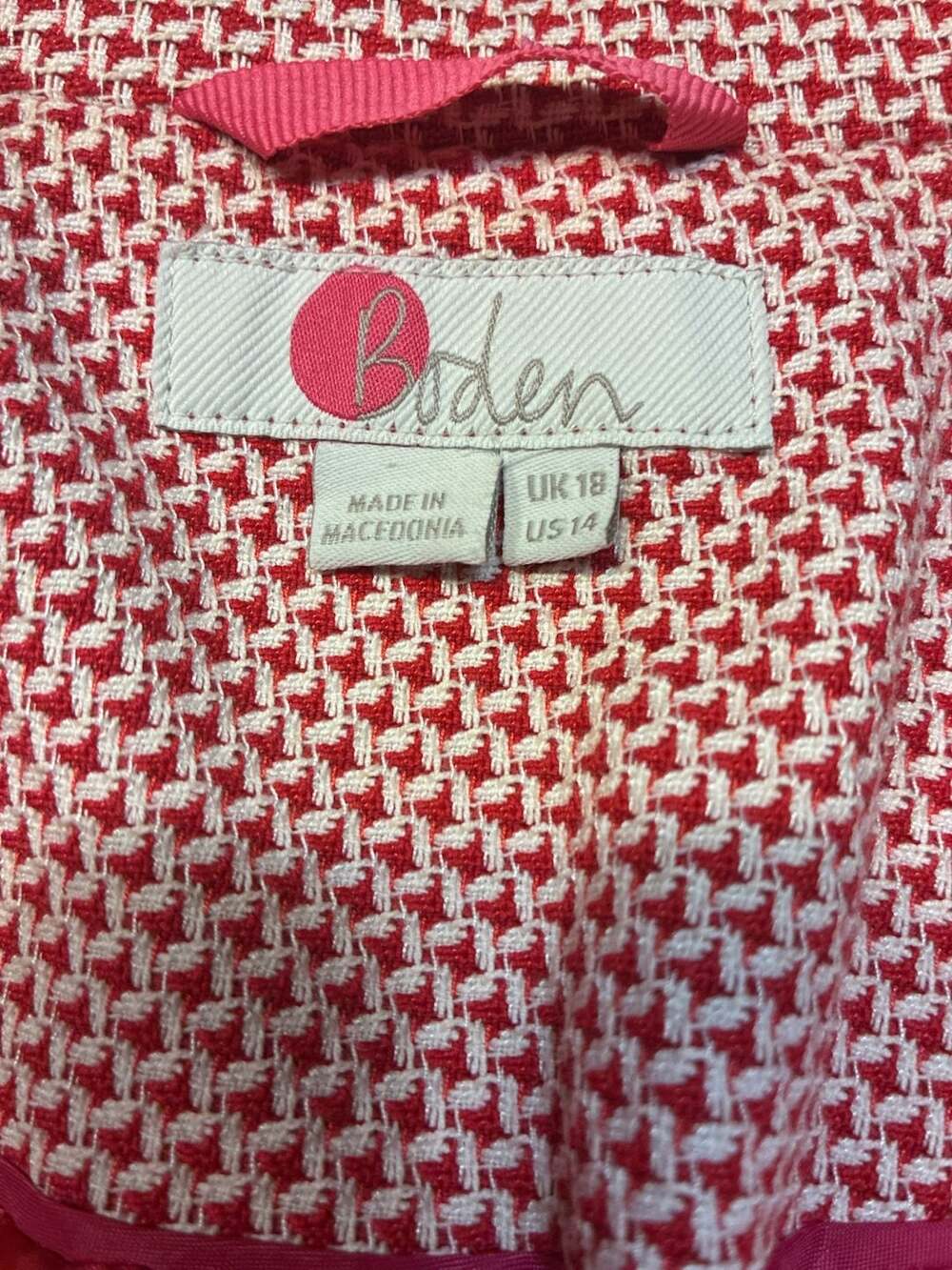 Boden Red and White Textured Houndstooth Single Breasted Blazer Jacket - Picture 2 of 12